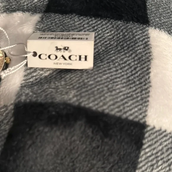 Coach Black and Silver Wristwatch - Picture 9 of 10